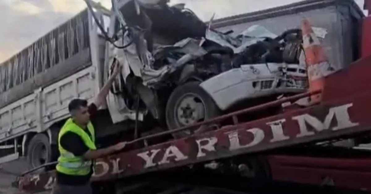 Bursa'da kaza! Araçta sıkışan sürücü can verdi - Bursa Hakimiyet