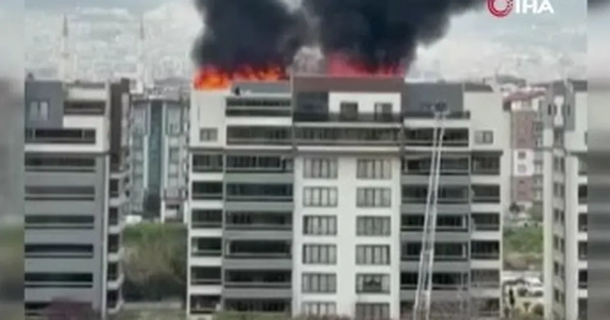 Bursa'da 8 katlı sitede can pazarı! Yangında mahsur kaldı... - Bursa  Hakimiyet