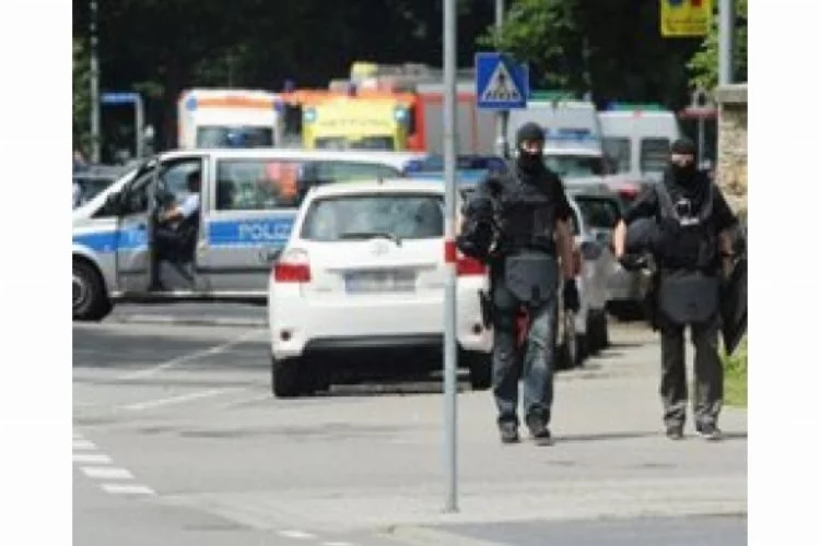 Almanya’da rehine eylemi: 4 ölü