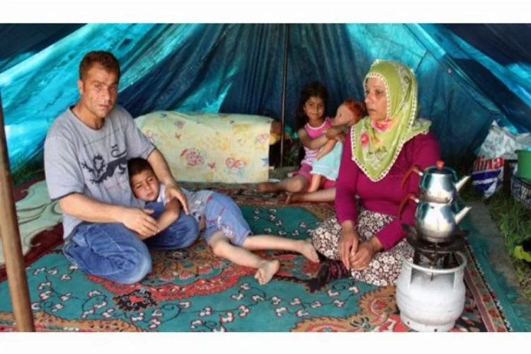 Bursa'da bir aile dramı! Çadırda aç susuz yaşam