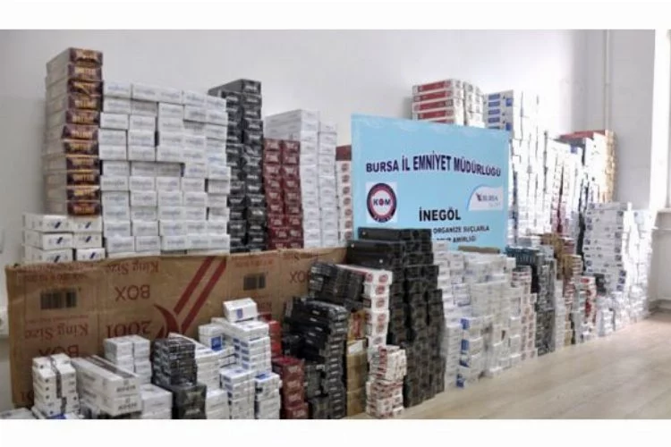 Bursa'da kaçak sigara operasyonu! Binlerce paket...