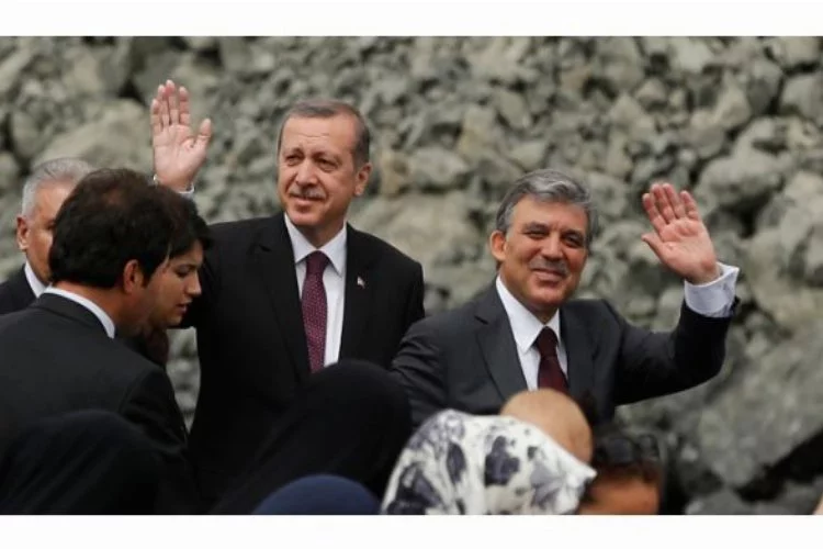 Erdoğan ve Gül'den sürpriz görüşme