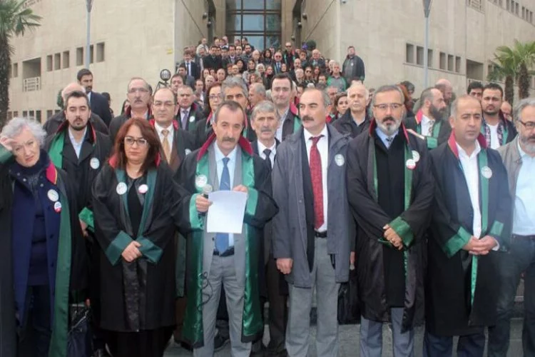 Bursa Barosu avukatları Elçi'nin öldürülmesini protesto etti