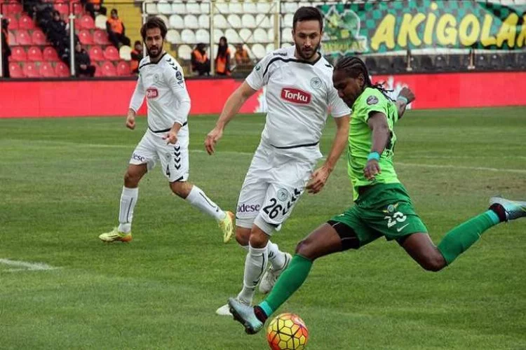 Konyaspor Akhisar'dan 3 puanla dönüyor 
