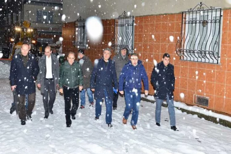 Başkan Edebali kar nöbetinde