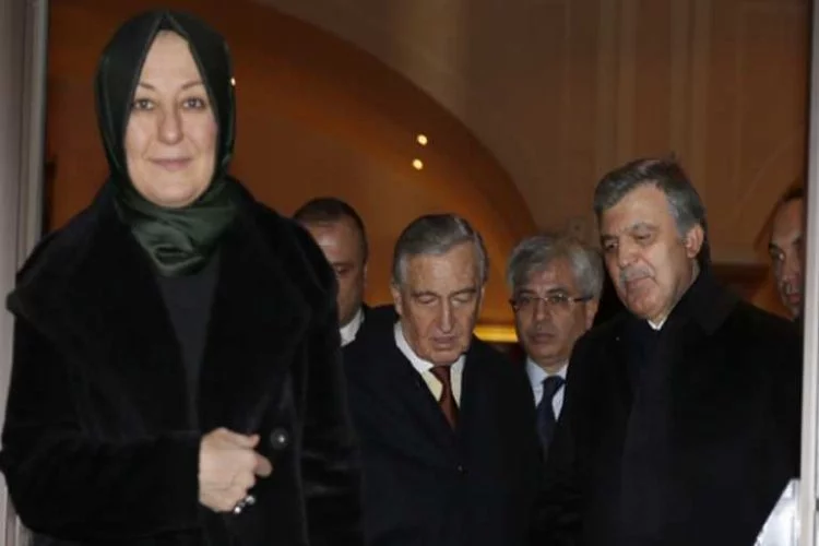 Abdullah Gül'den Koç ailesine taziye ziyareti