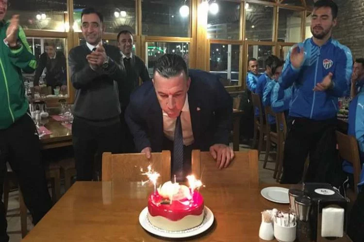Bursaspor'da doğum günü sürprizi!
