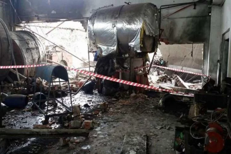 Bursa'daki dev fabrikada korkunç patlama...1 ölü