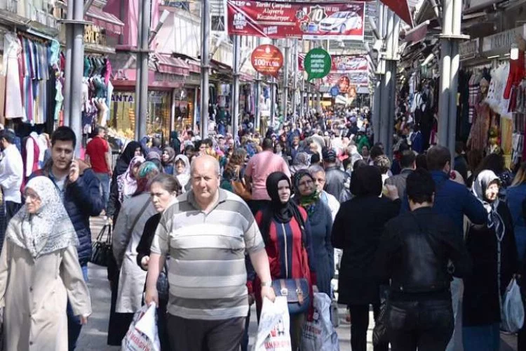 Bursa'da alışveriş günlerine rekor ilgi