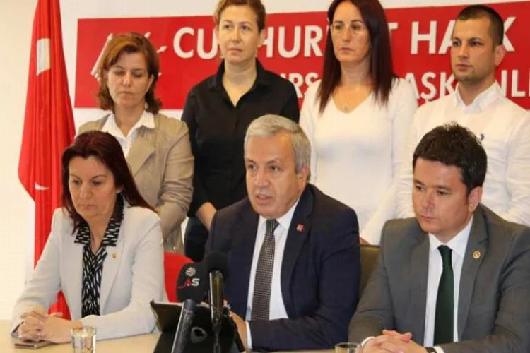 CHP Bursa: "Davutoğlu direnmeliydi"