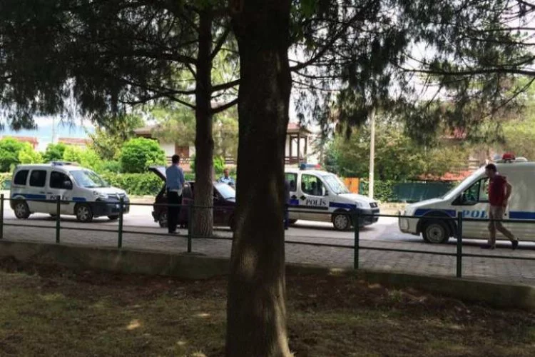 Bursa'da çanta hırsızları böyle yakalandı
