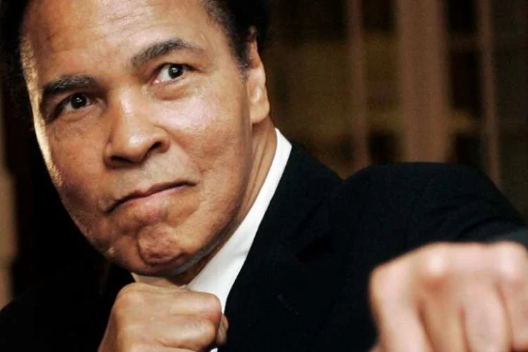 Efsane boksör Muhammed Ali'den kötü haber
