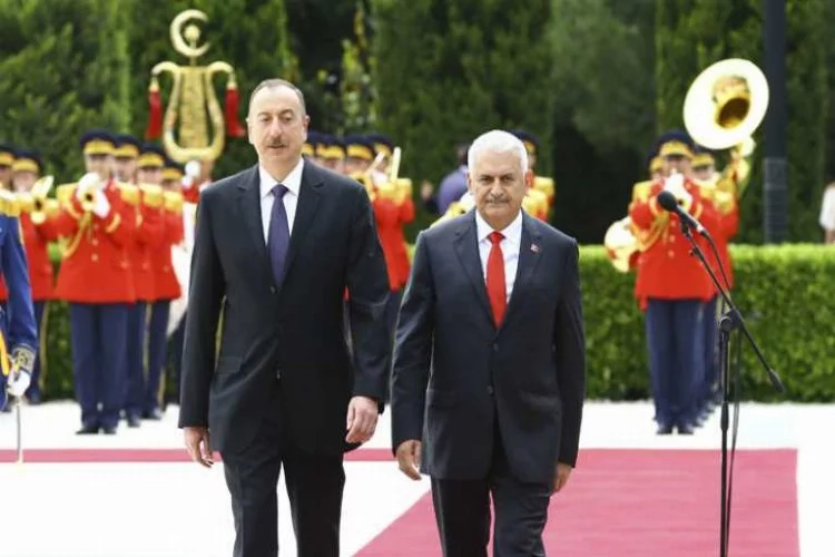 Aliyev de Almanya'ya sert çıktı