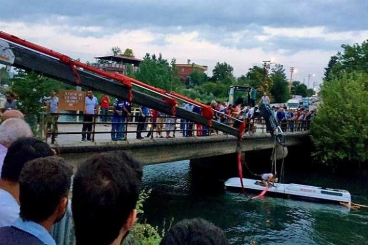 Türkiye'yi yasa boğan kaza! 14 kişi öldü