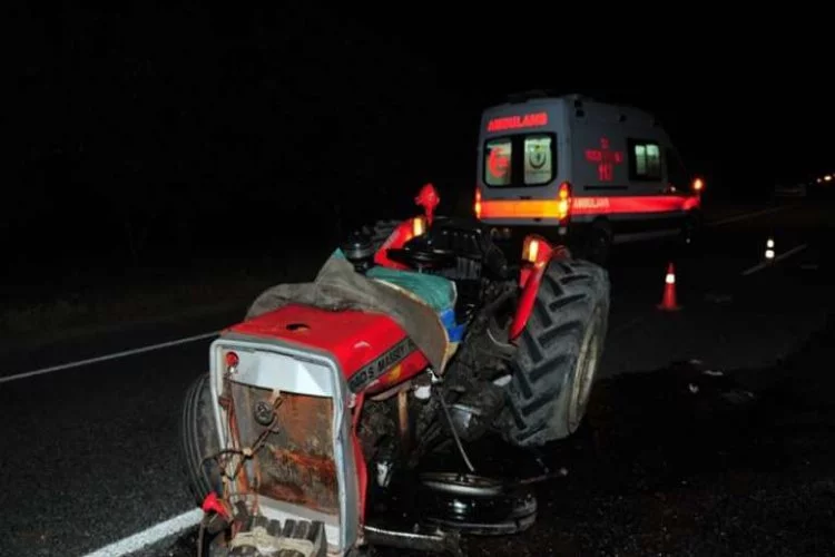 Bursa'da feci kaza! TIR traktörü biçti