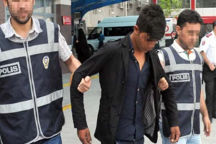 Bursa'da sahte savcı yakalanıp serbest kaldı bu kez de...