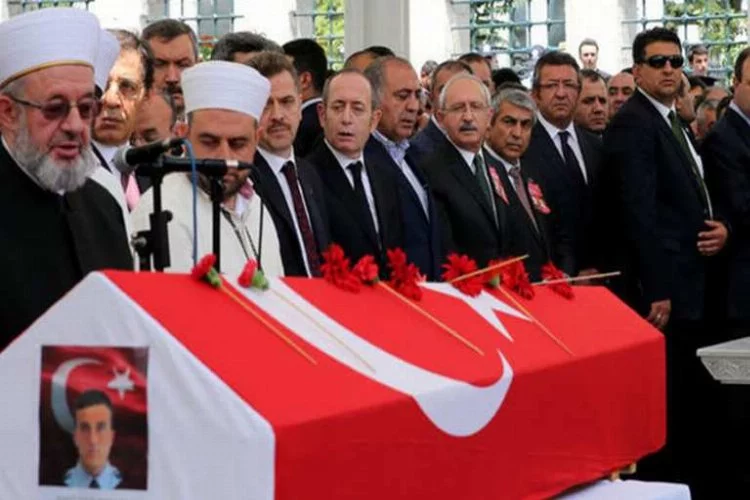 CHP lideri Midyat şehidinin cenazesine katılacak