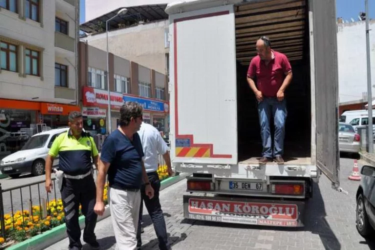 Bursa'da 'bomba yüklü araç' alarmı