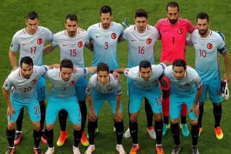Türkiye EURO 2016'ya veda etti