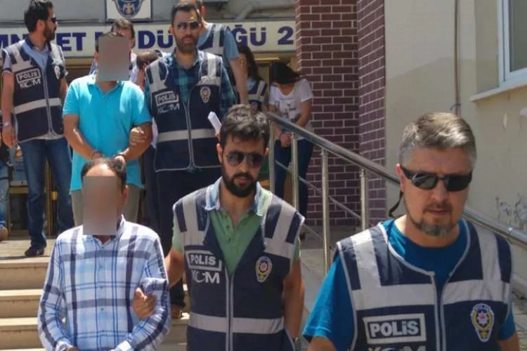 Bursa'da karşılıksız çek çetesine 3 tutuklama!