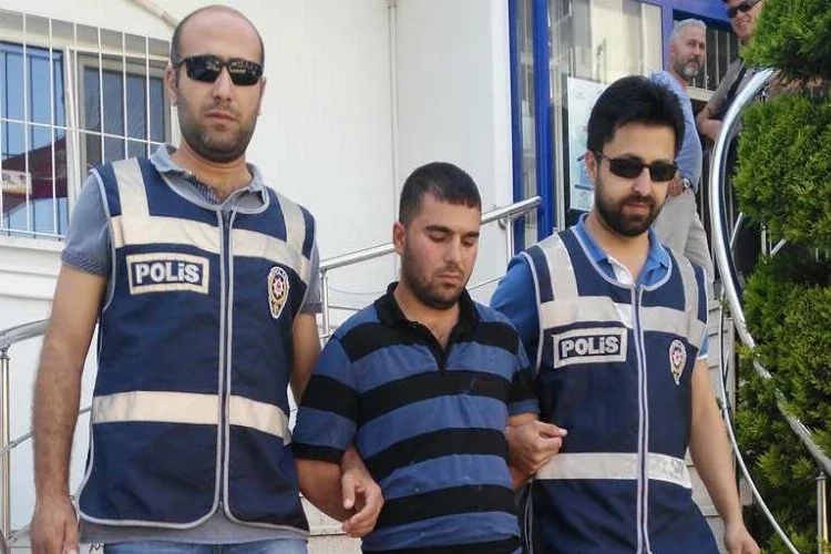 Bursa'da amcasını bıçaklayan genç tutuklandı