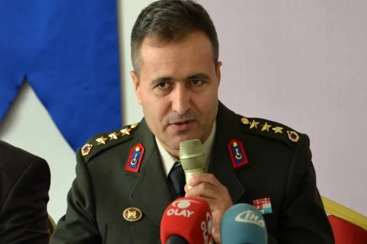 Bursa'da Tümgeneral Sadık 'darbeci' askeri peş peşe yumrukladı!