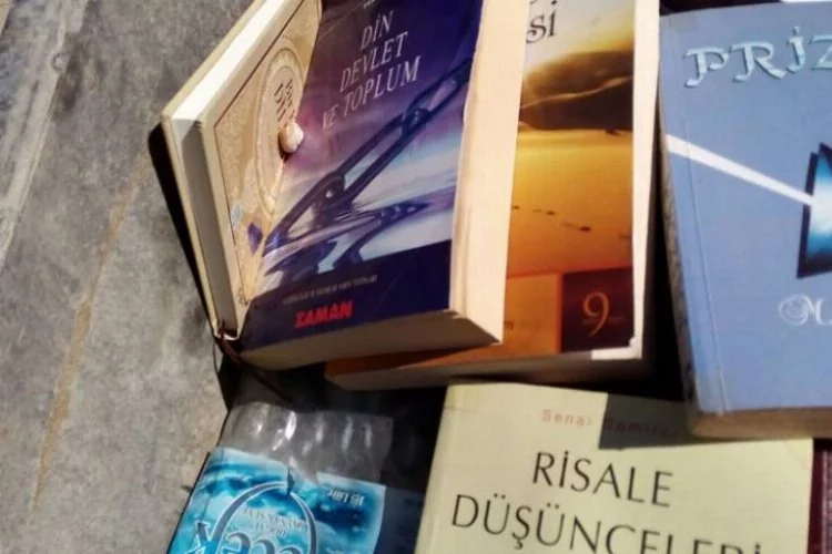 Bursa'da Fethullah Gülen'in kitapları bakın nereden çıktı