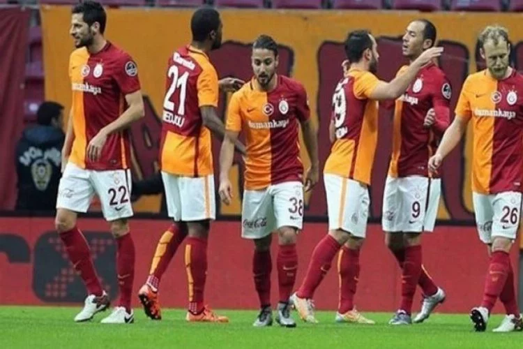 Galatasaray'da iki isim kadro dışı