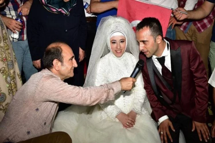 Bursa'daki 'demokrasi nöbeti'nde evlendiler