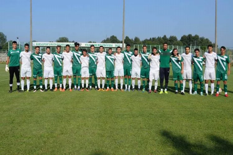 Yeşil Bursa-Bursaspor U21 mücadelesini dostluk kazandı
