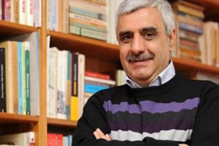 Yazar Ali Bulaç ve Mümtazer Türköne gözaltına alındı