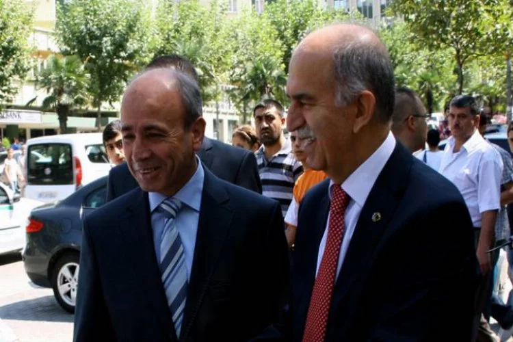 Bursa eski valisi ve emniyet müdürü gözaltına alındı