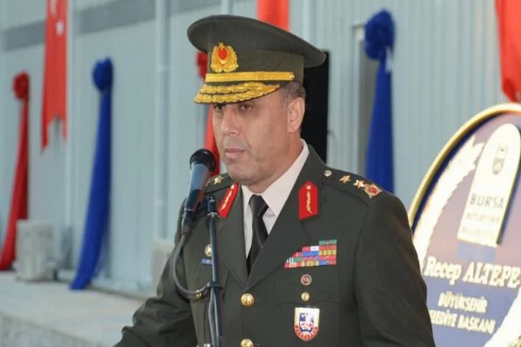 Bursa'da darbe girişimini önleyen general emekli edildi