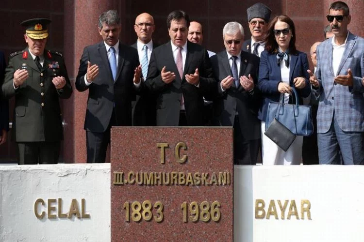 3. Cumhurbaşkanı Celal Bayar anıtmezarı başında anıldı