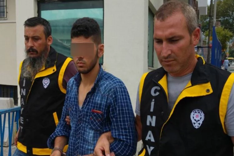 Bursa'da dehşet! 4 kişiyi peş peşe bıçakladı