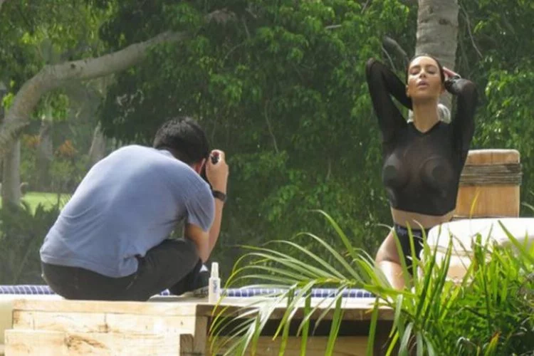 Kim Kardashian tatilde fena çoştu!