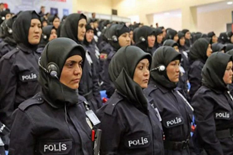 Kadın polisler artık başörtüsü takabilecek
