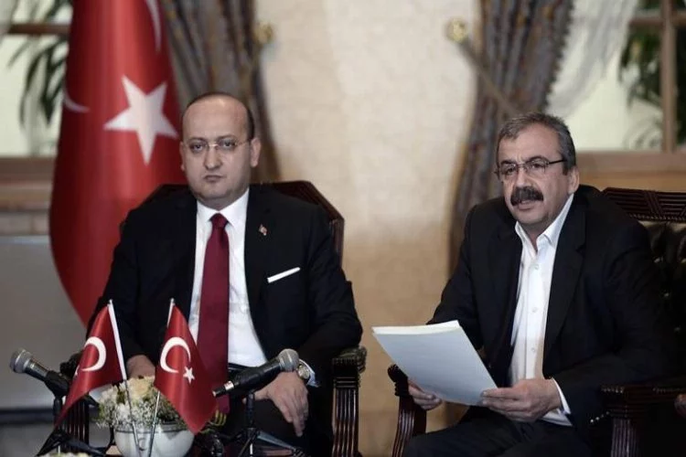 Yalçın Akdoğan'dan PKK'ya: Bundan sonra masanın bacağını bulursunuz