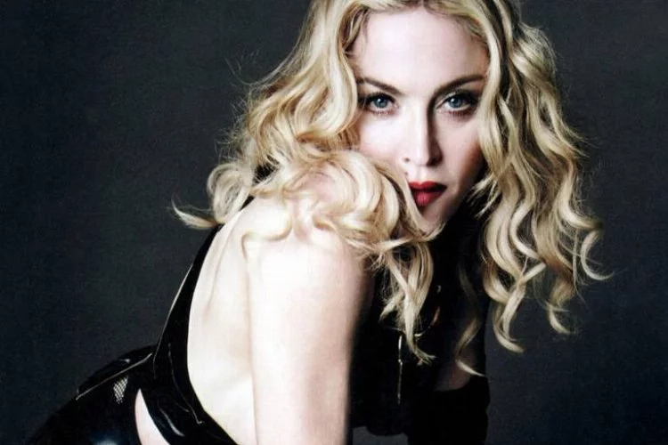 Madonna'dan çıplak paylaşım