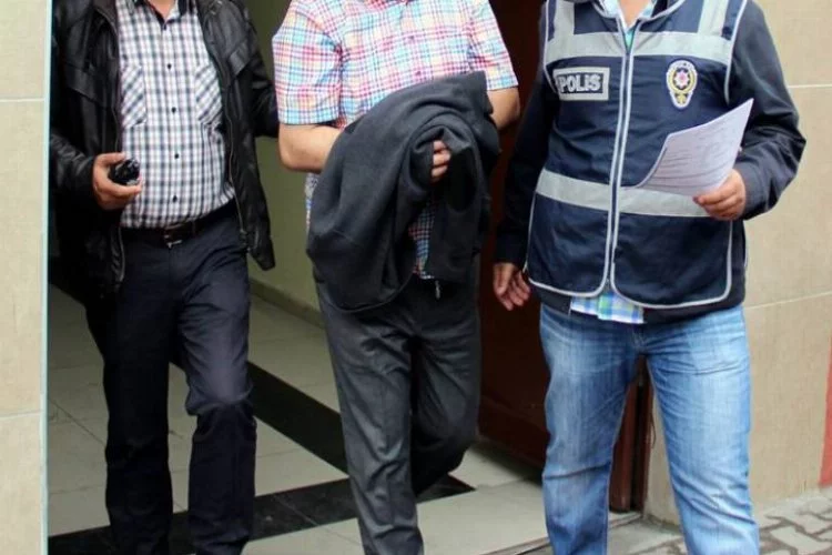 Bursa'da FETÖ'cü şirkete operasyon...8 gözaltı