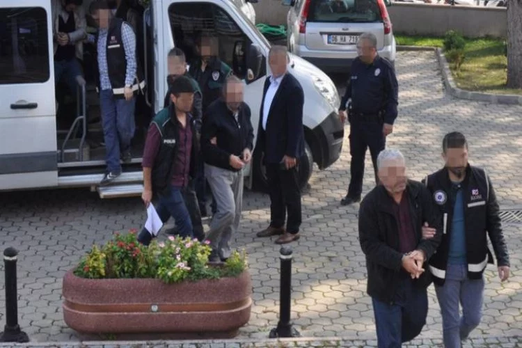 Bursa'da FETÖ operasyonu: 11 gözaltı