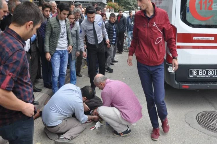 Bursa'da otomobilin çarptığı yaya böyle yardım bekledi