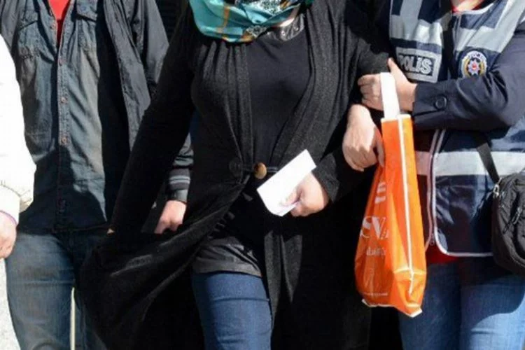 Bursa'da FETÖ soruşturmasında 19 kadın adliyede