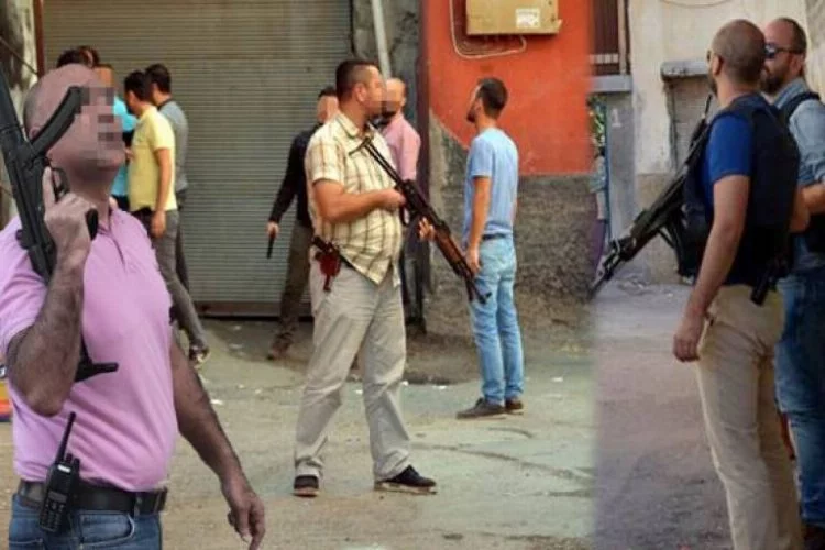 Adana'da mahkeme heyetine el yapımı patlayıcı atıldı