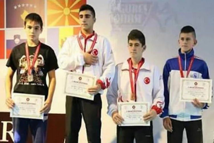 Osmangazili güreşçi Balkan şampiyonu