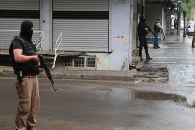 Diyarbakır'da dev IŞİD operasyonu: 20 gözaltı
