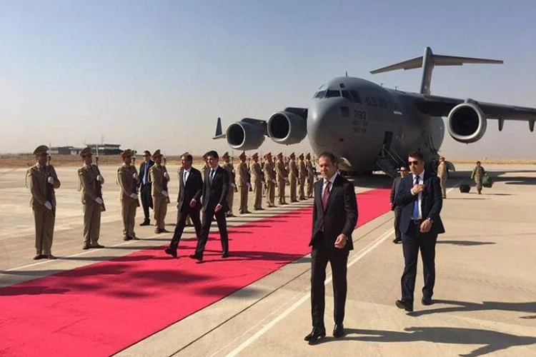 ABD Savunma Bakanı Carter, Erbil’de Barzani ile görüştü