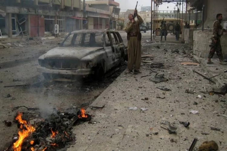 IŞİD'den eş zamanlı 4 intihar saldırısı!