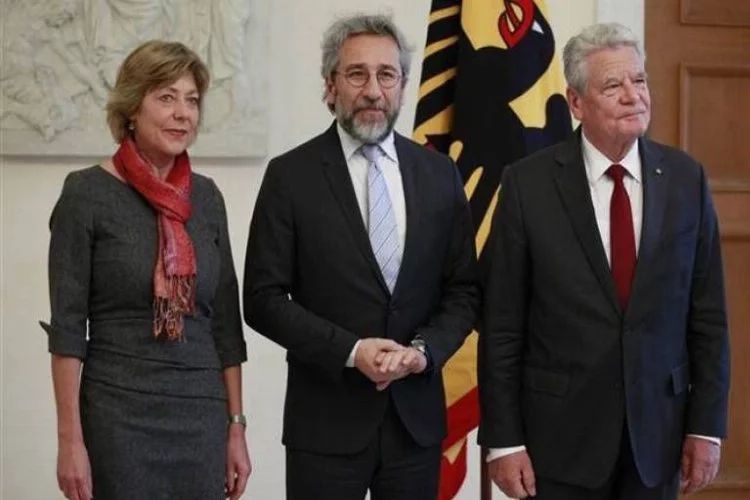 Can Dündar, Almanya Cumhurbaşkanı Gauck ile görüştü