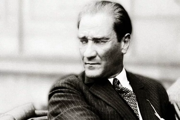 Ulu Önder Atatürk'ü, özlemle ve saygıyla anıyoruz